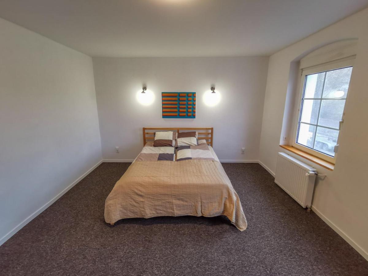 Apartment In Herrenhaus Gross Pinnow Exteriör bild