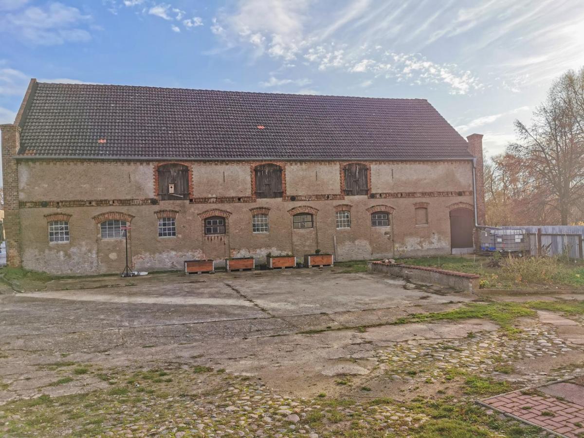 Apartment In Herrenhaus Gross Pinnow Exteriör bild