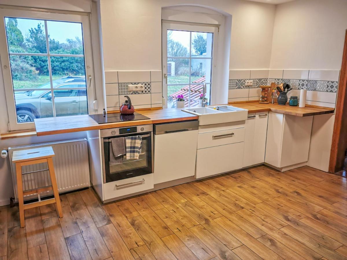 Apartment In Herrenhaus Gross Pinnow Exteriör bild