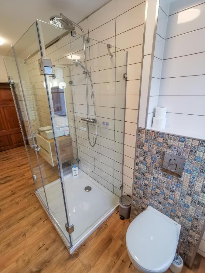 Apartment In Herrenhaus Gross Pinnow Exteriör bild
